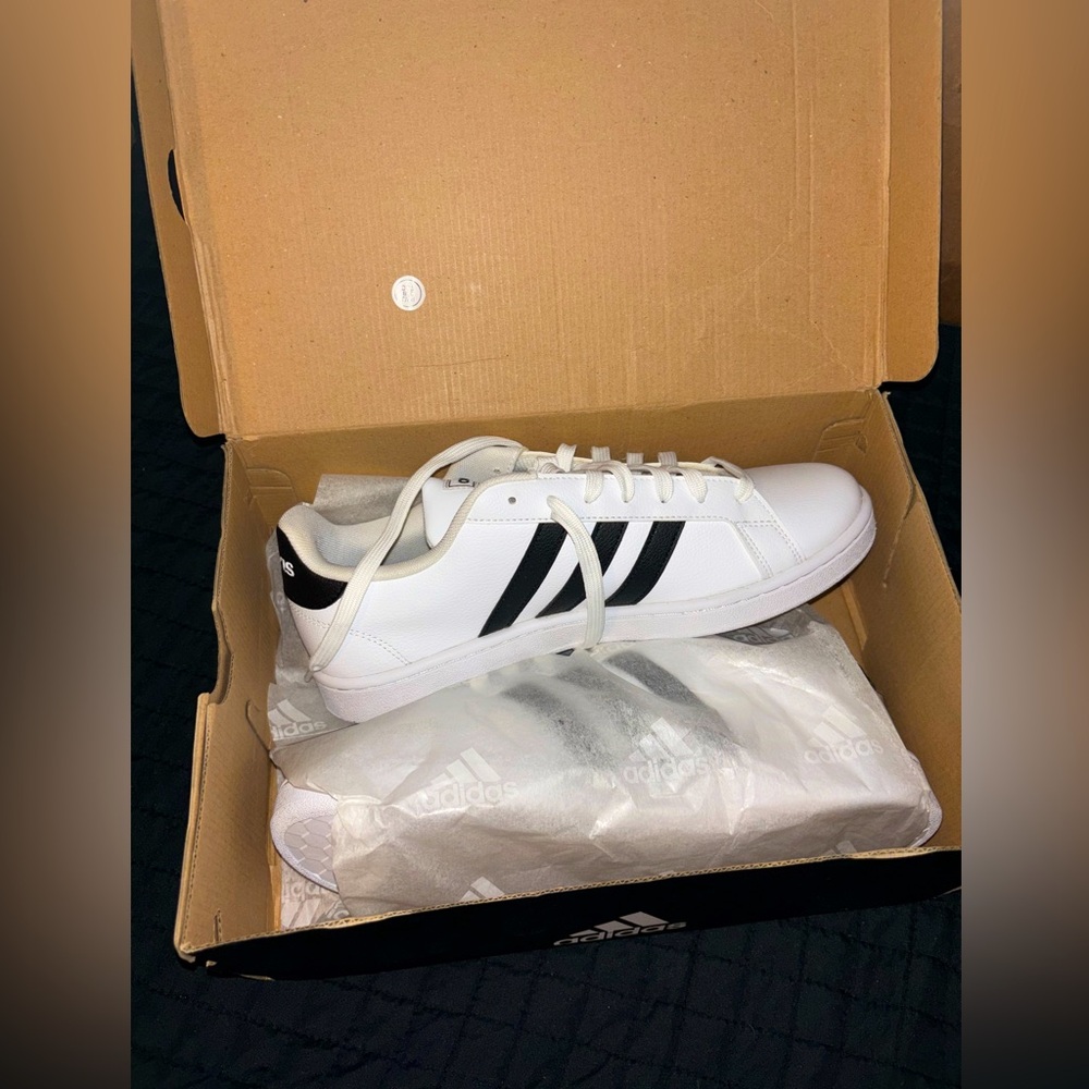 Adidas grand court sneakers